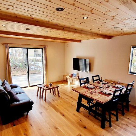 Kitsune Cottages Hakuba Buitenkant foto